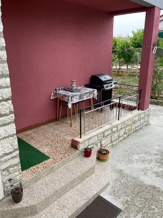 Apartman Pcelica Apartment Pula Exterior photo
