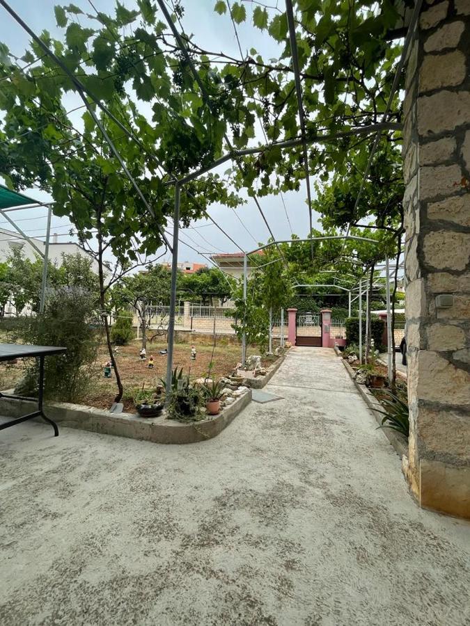 Apartman Pcelica Apartment Pula Exterior photo
